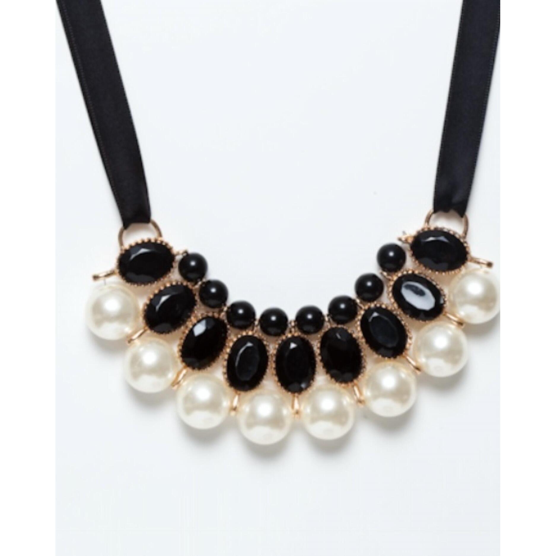 New Avenue Chic Pearl Choker Necklace With Ribbon In Black